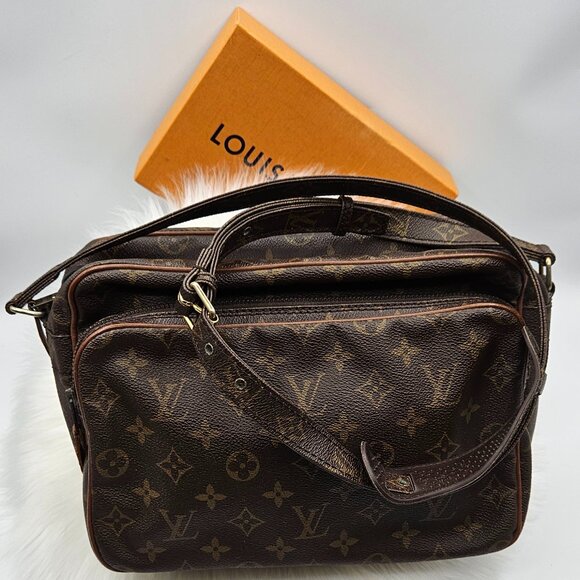 LV Monogram Migrator Nile - Picture 1 of 16